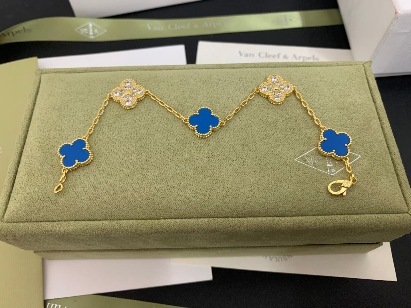 5XVA179K  Popular bracelets 5 flowers normal size1.5cm flower