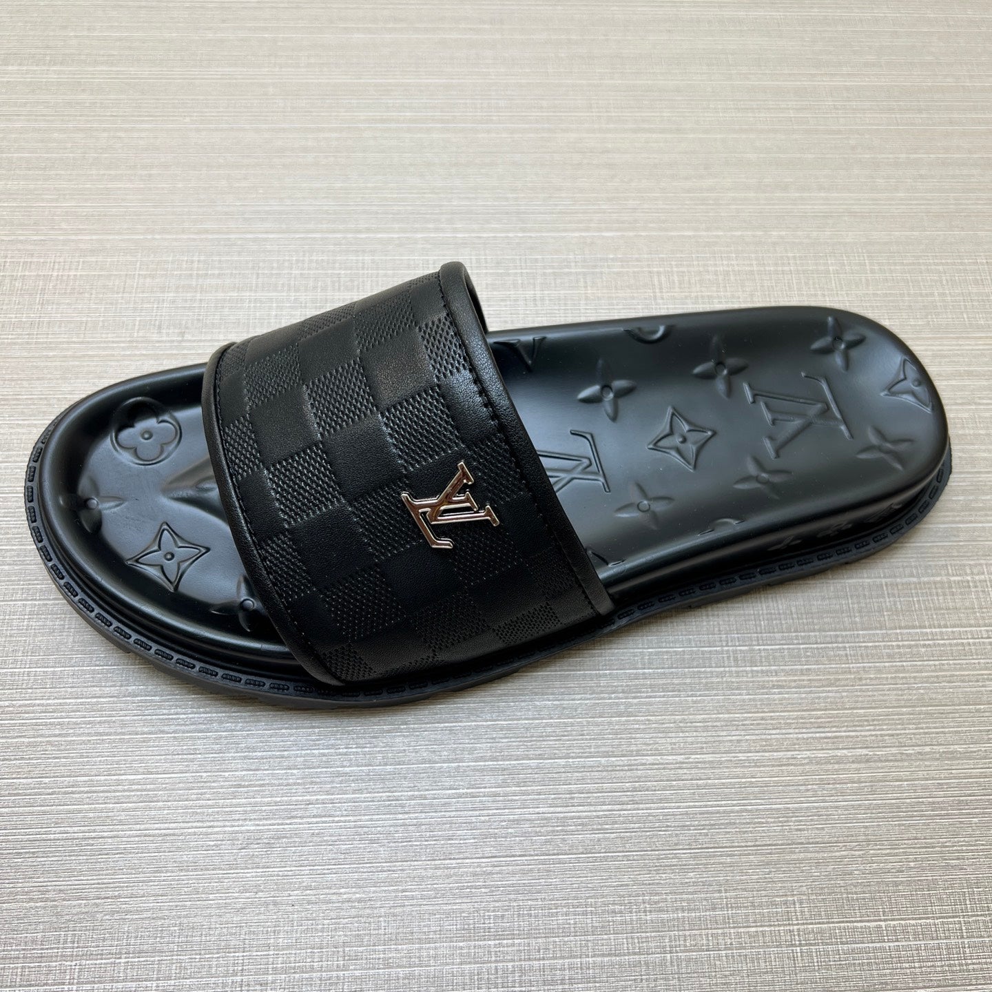 535ZE304Z Popular Slippers