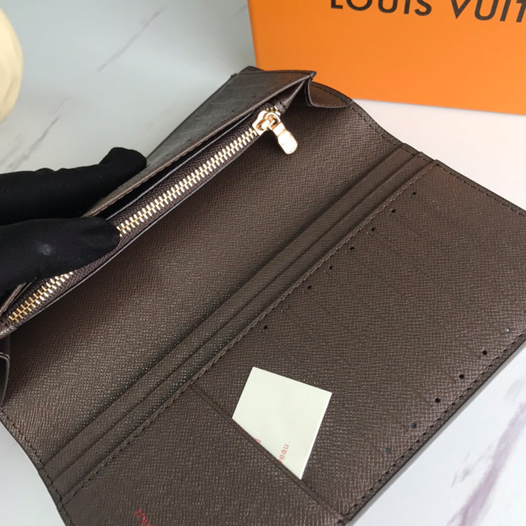 E2B Popular leather wallets