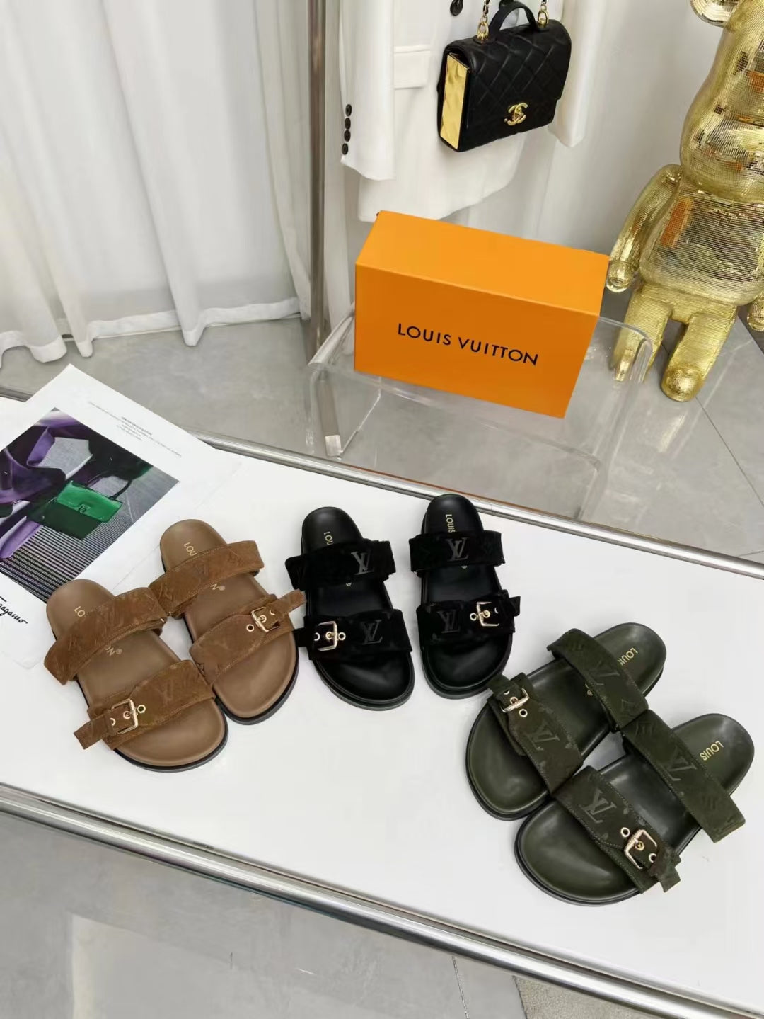 Z2X66B52  Popular high-quality leather slippers