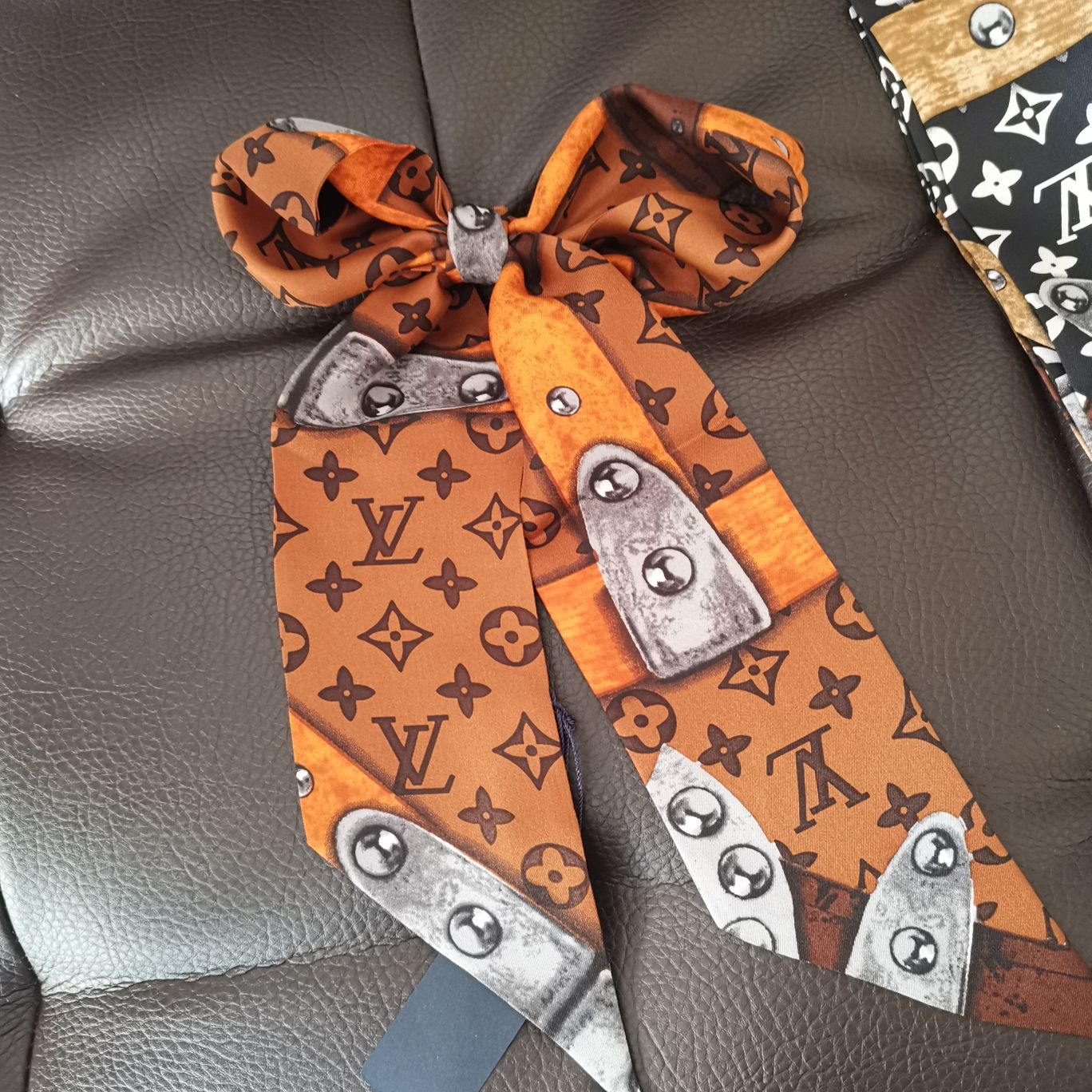 1ZE179W Popular Silk Scarve