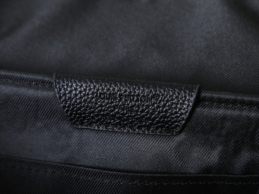 146PE42B Popular leather bag