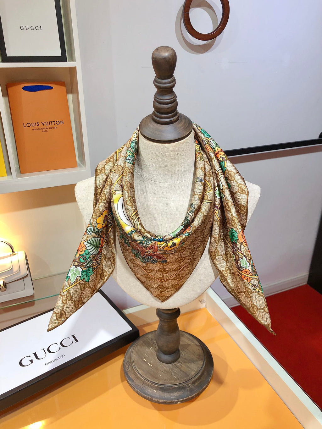 135ZB206W Popular Silk Scarve