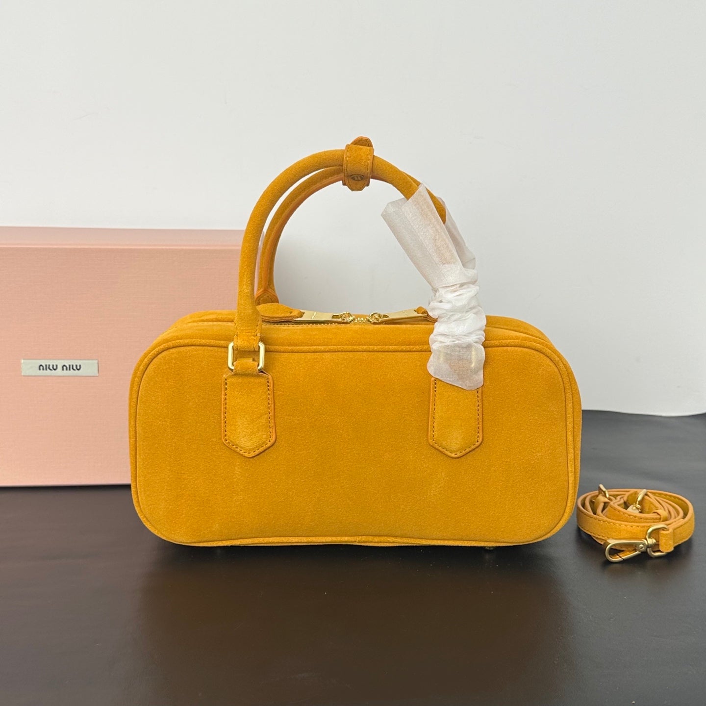 146PA153B Popular leather bags