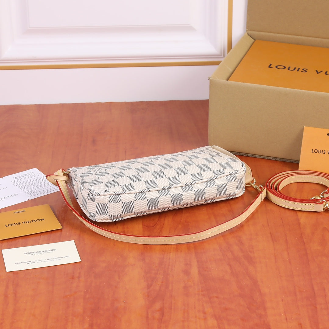 XE17B Popular  leather bag 
