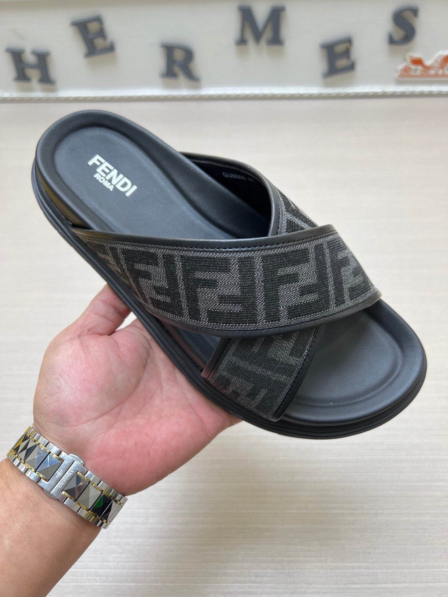 5LF224Z Popular Slippers