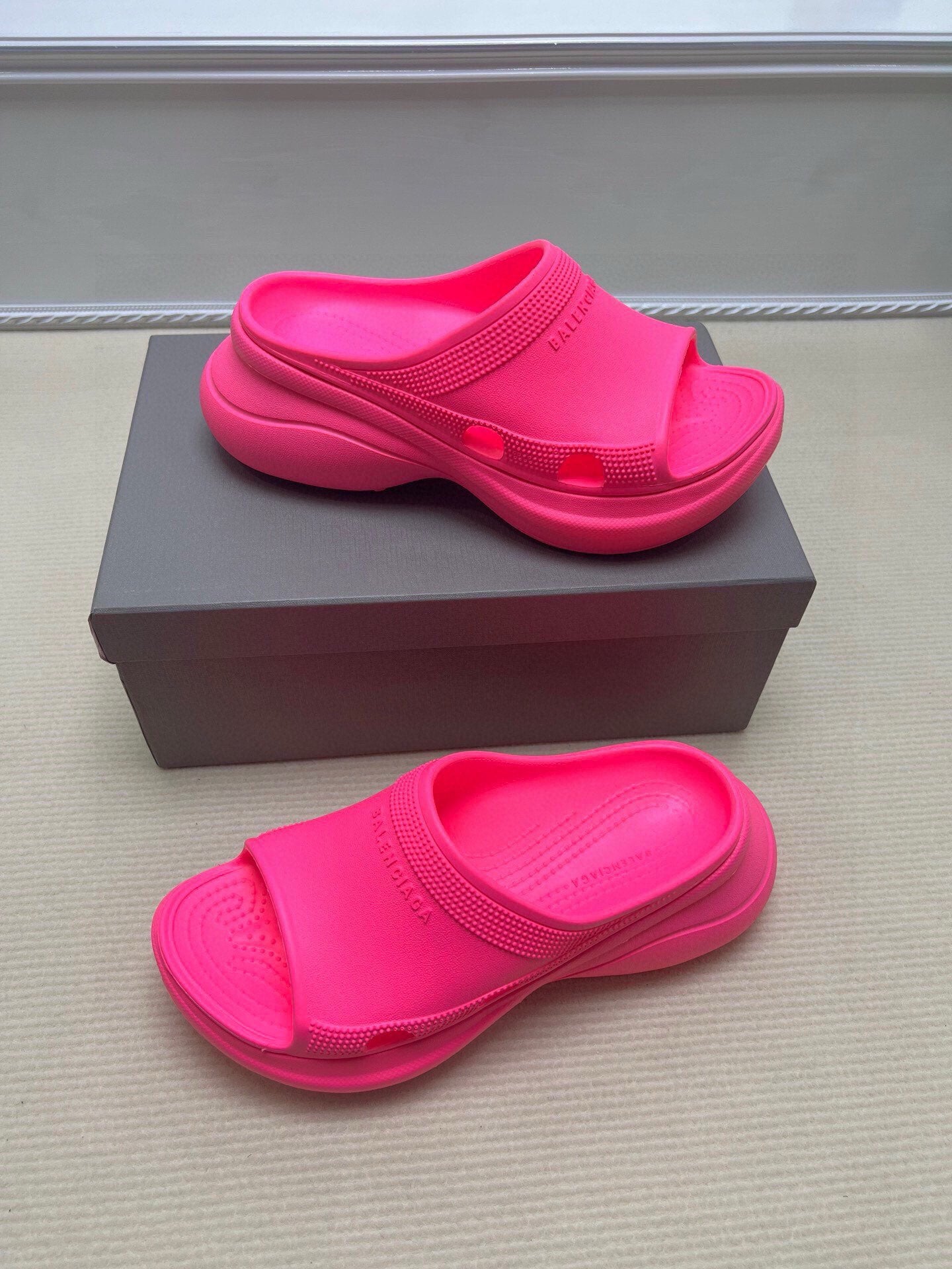 54J41Z Popular slippers Sole thickness 6cm