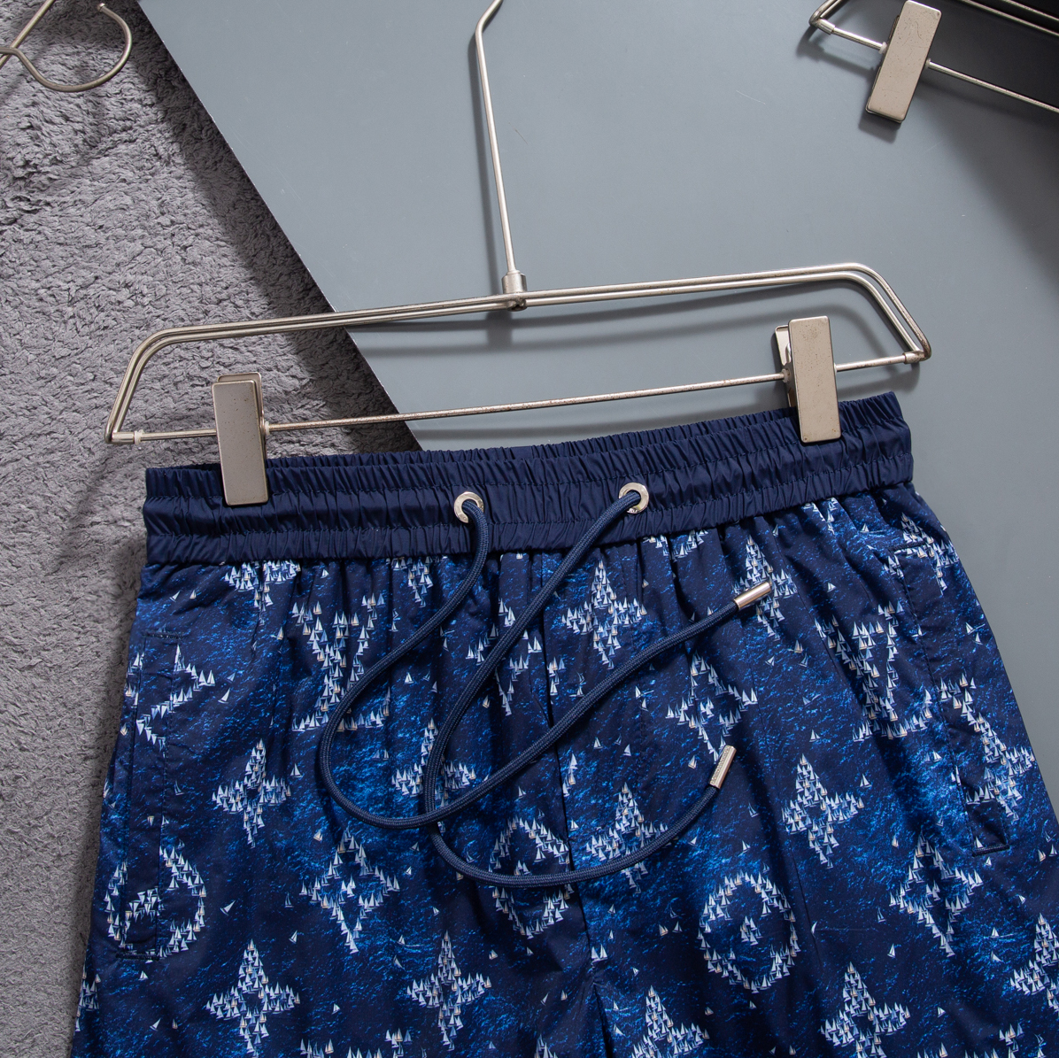 136NE20U Popular shorts