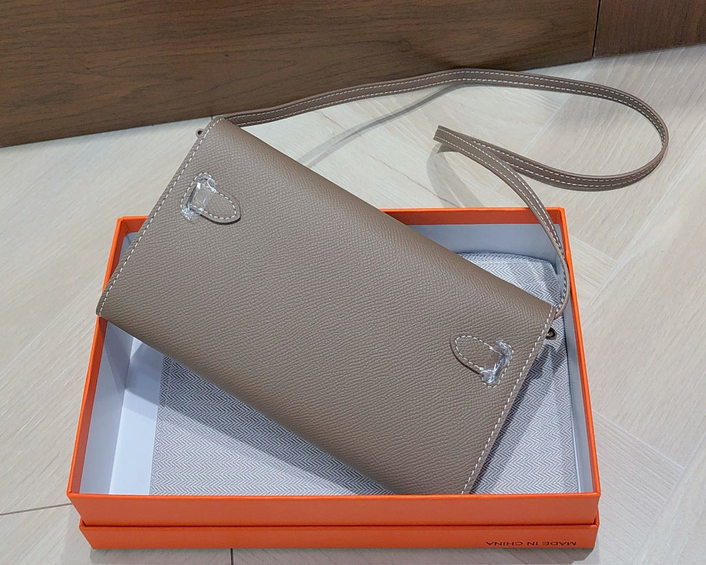 B1X66H10 Popular high-quality leather bag
