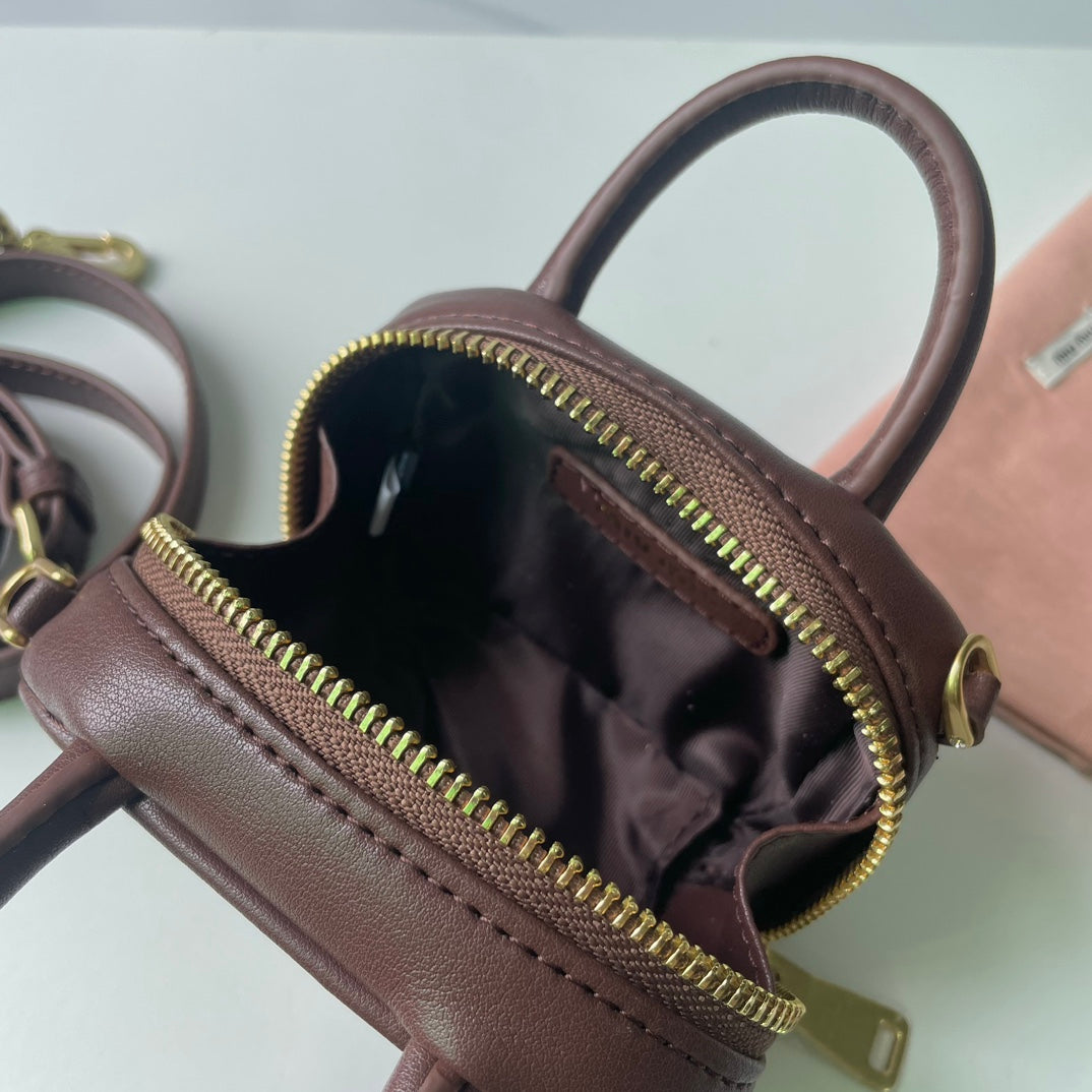 B1P46A163 Popular leather bags