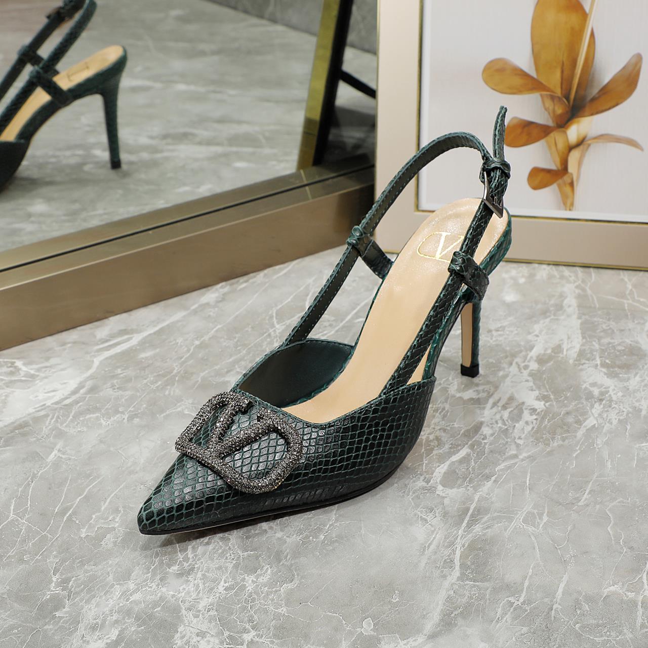 245RVL20Z Popular leather  High heels