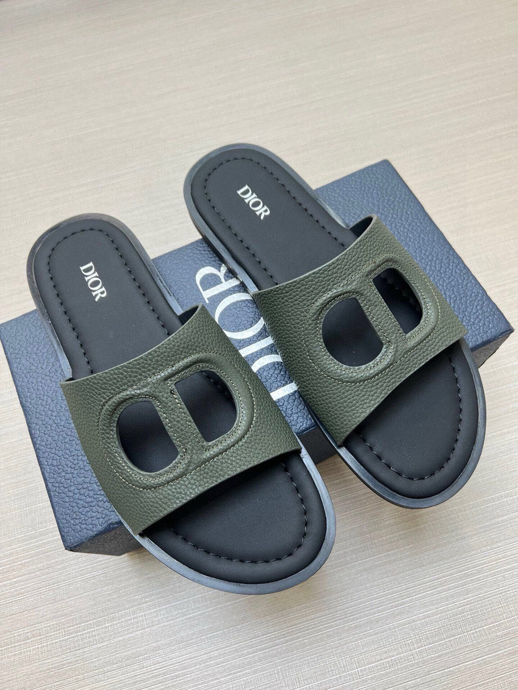 535ZD306Z Popular Slippers