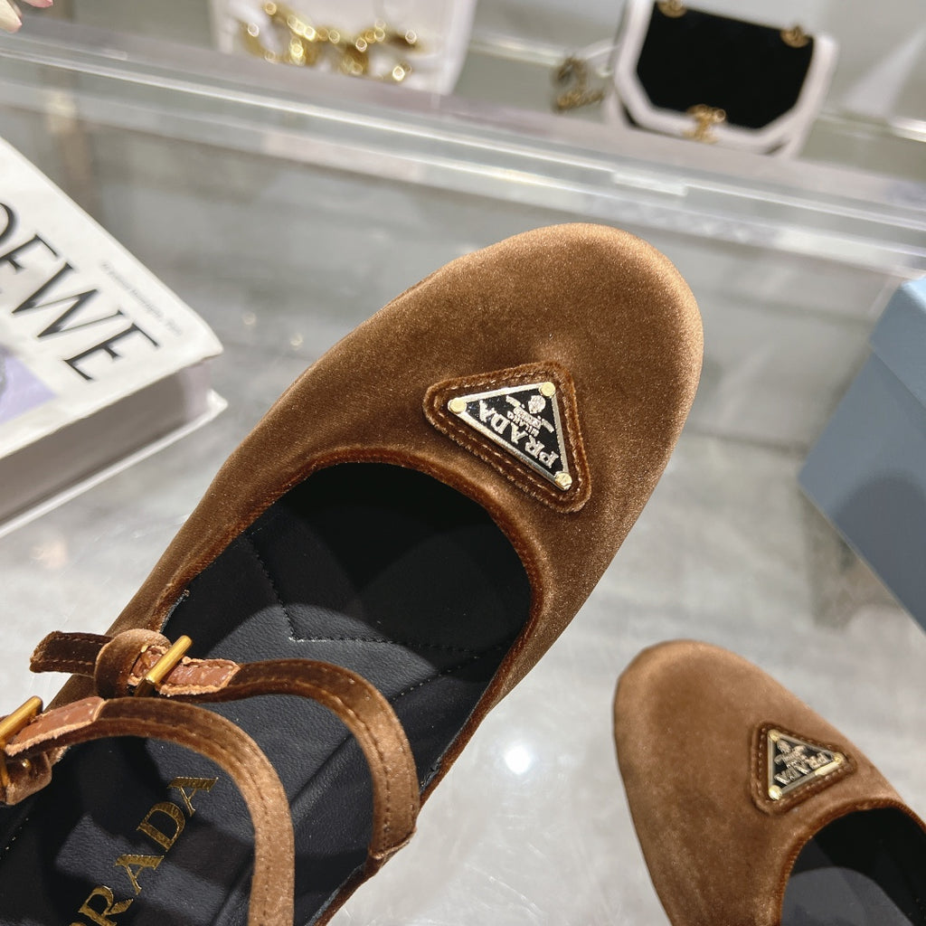 2105QP380Z Popular high-quality Shoes