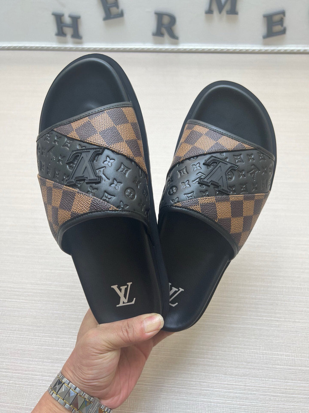 5WE249Z Popular Slippers