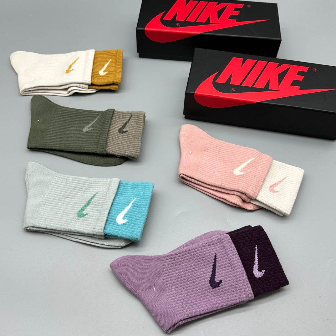 235QA15S Popular socks(5 pairs )