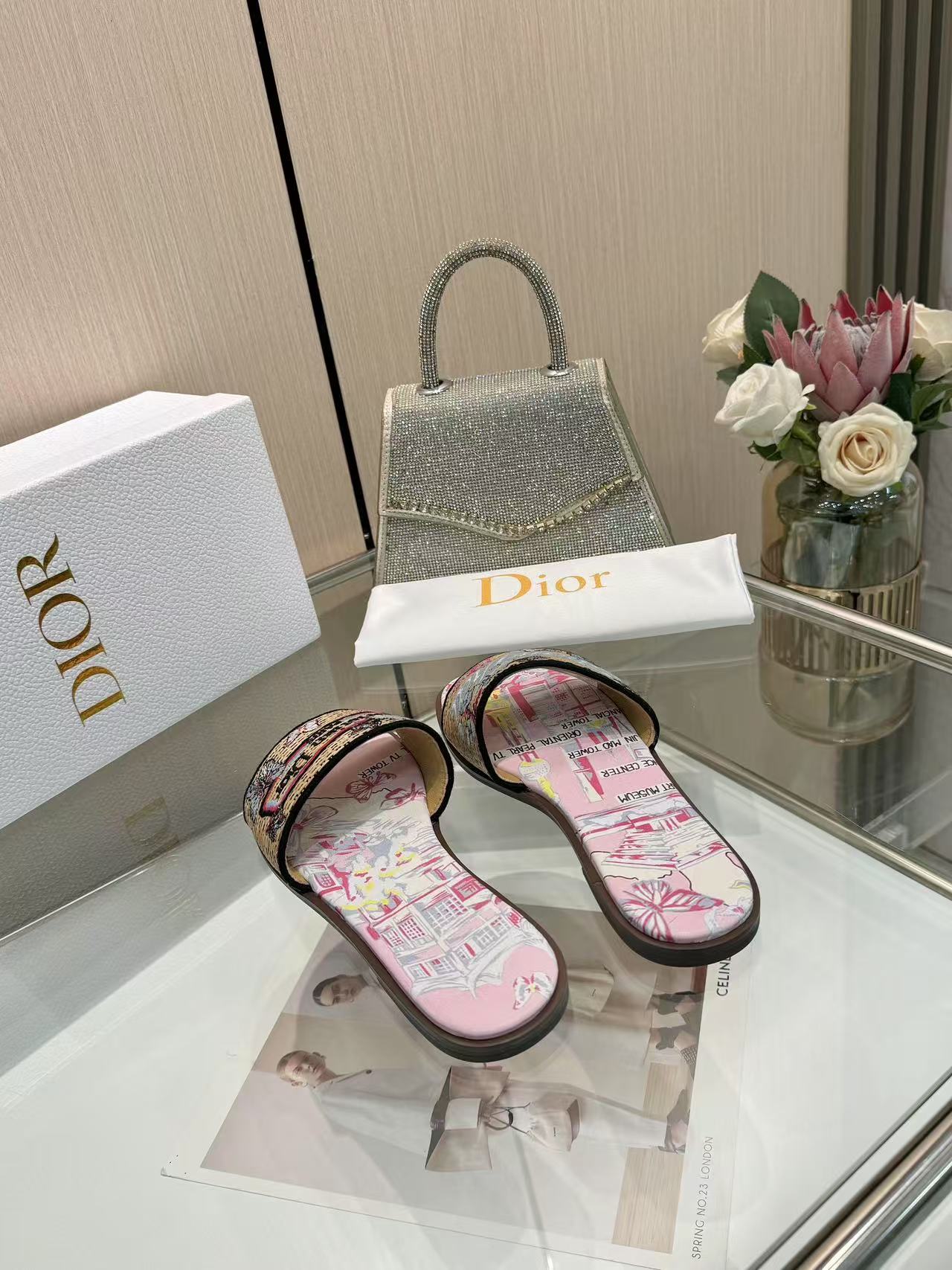 285ZD67Z  Popular Peather Slippers