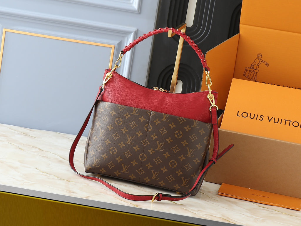 1WE115B Popular leather bag