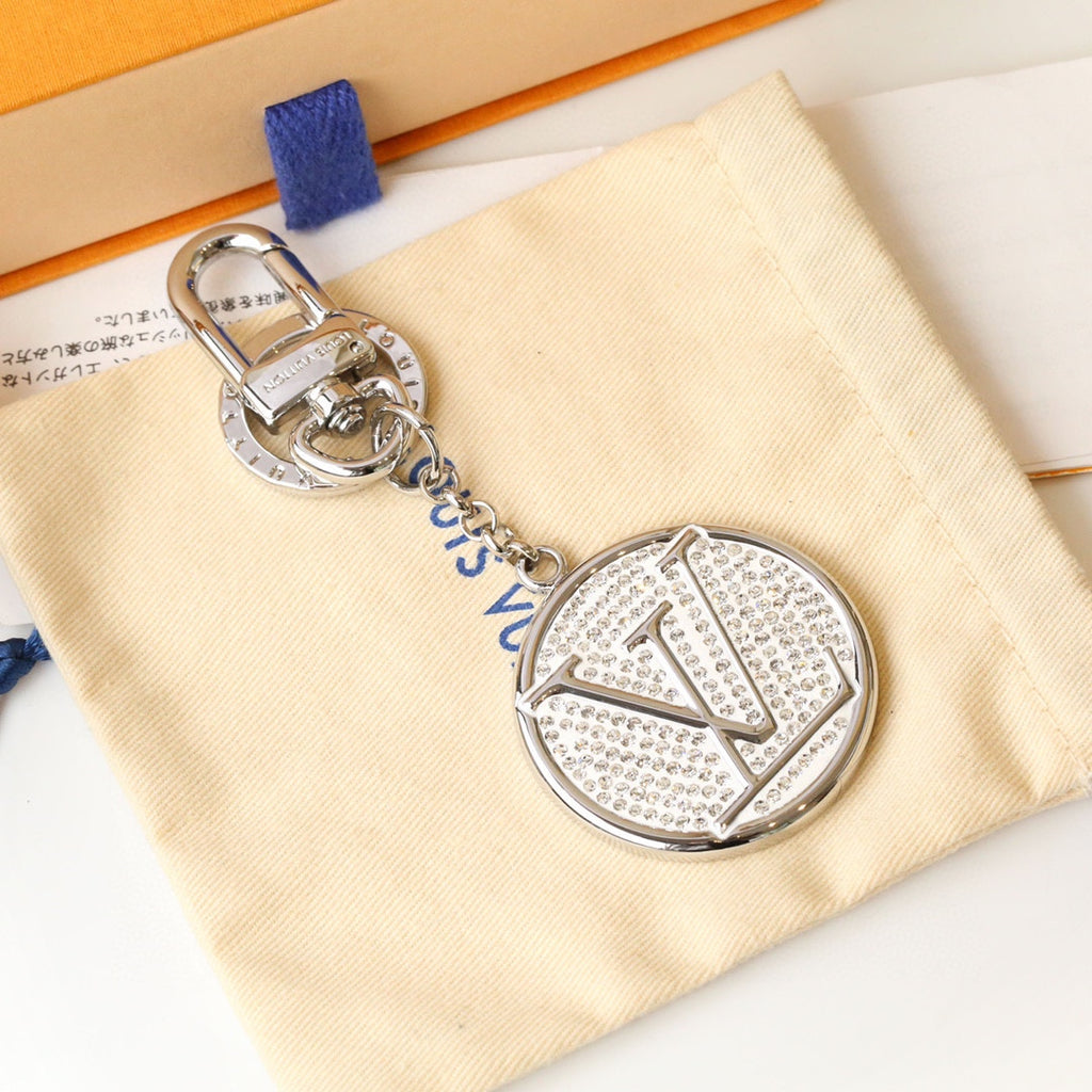 35QE6A Popular bag 's charms accessories