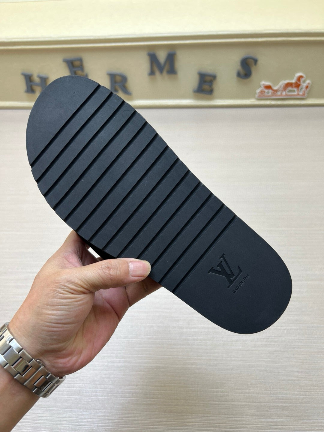 575NE6Z  Popular Slippers