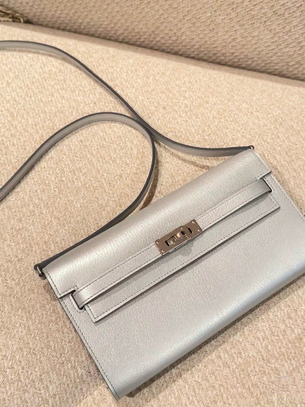 B1X66H10 Popular high-quality leather bag