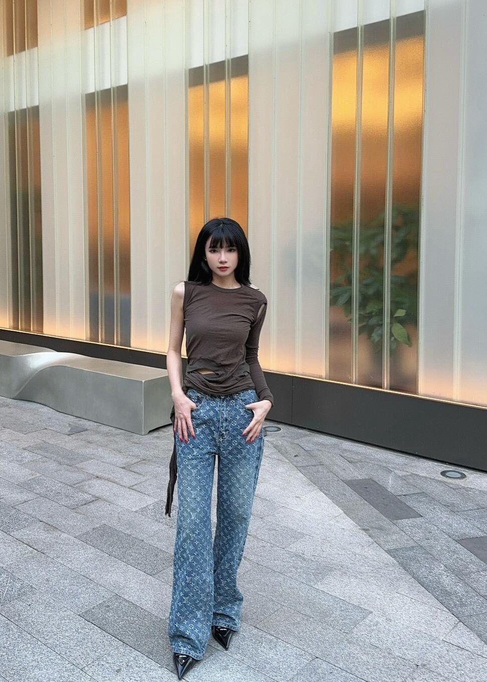 256XE42U Popular Pants fashion jeans