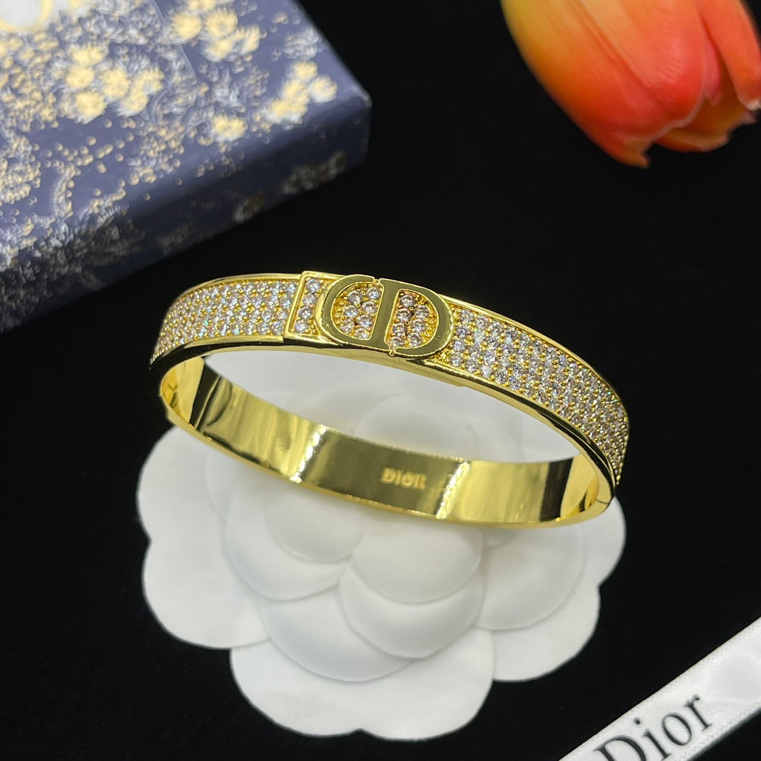 14D673K  Popular Bracelets