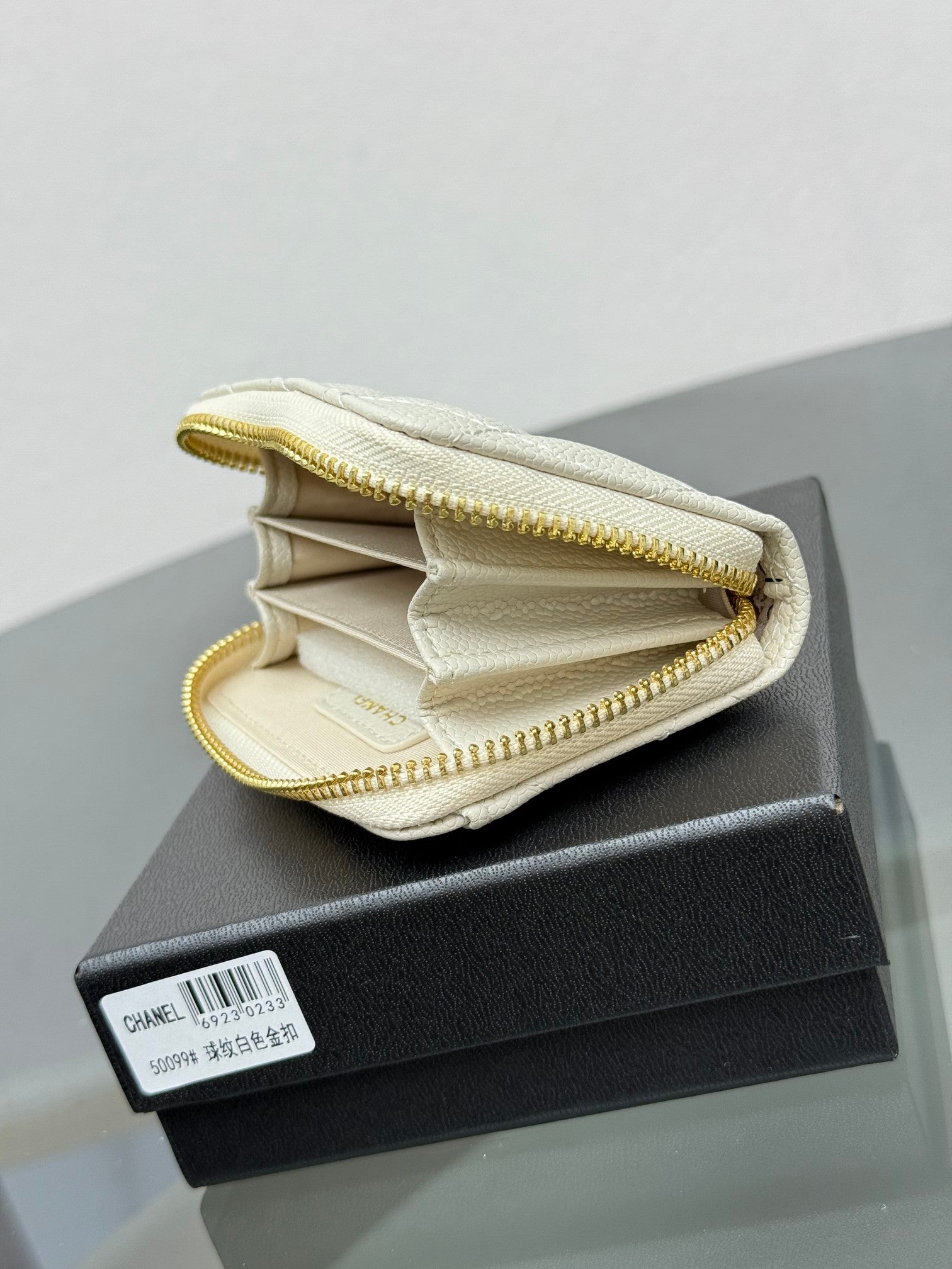 136NC10B Popular leather Wallets