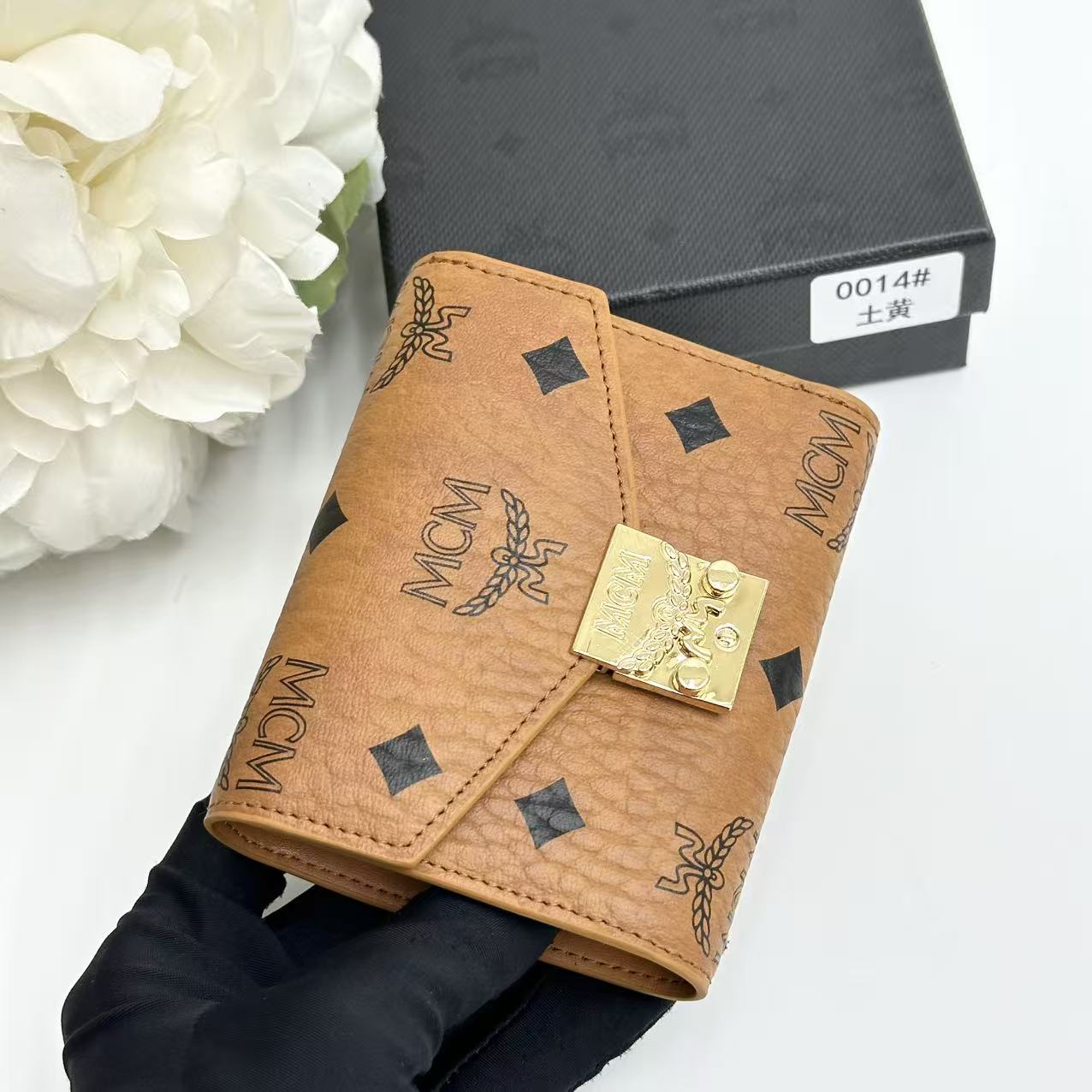 136NM13B Popular leather  Wallets