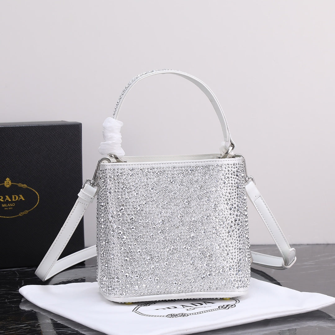 2XPD265B Popular    leather bag 