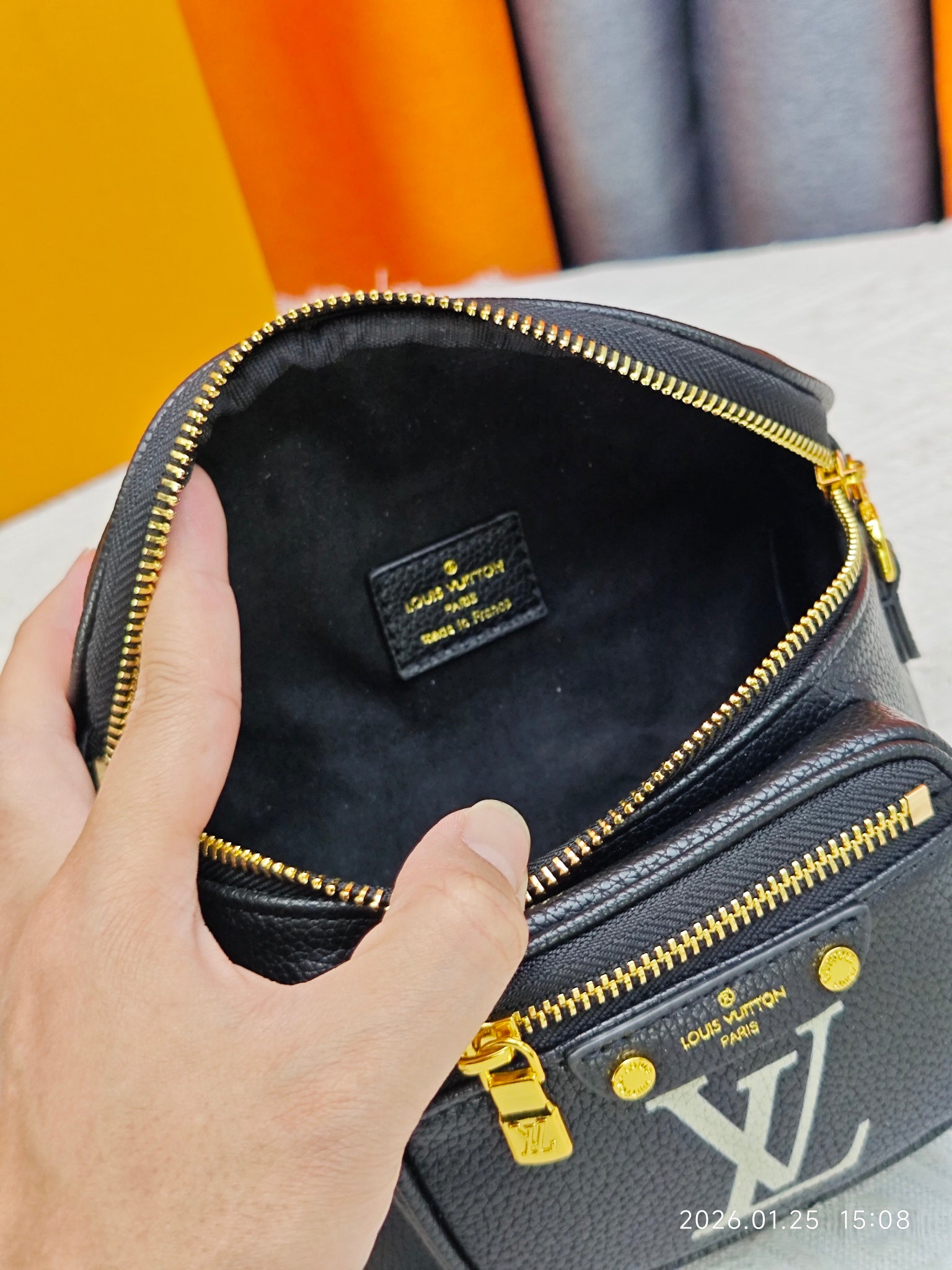 146PE76B Popular leather bag