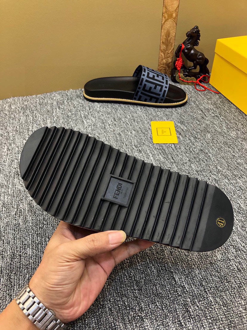 5XF102Z Popular Slippers