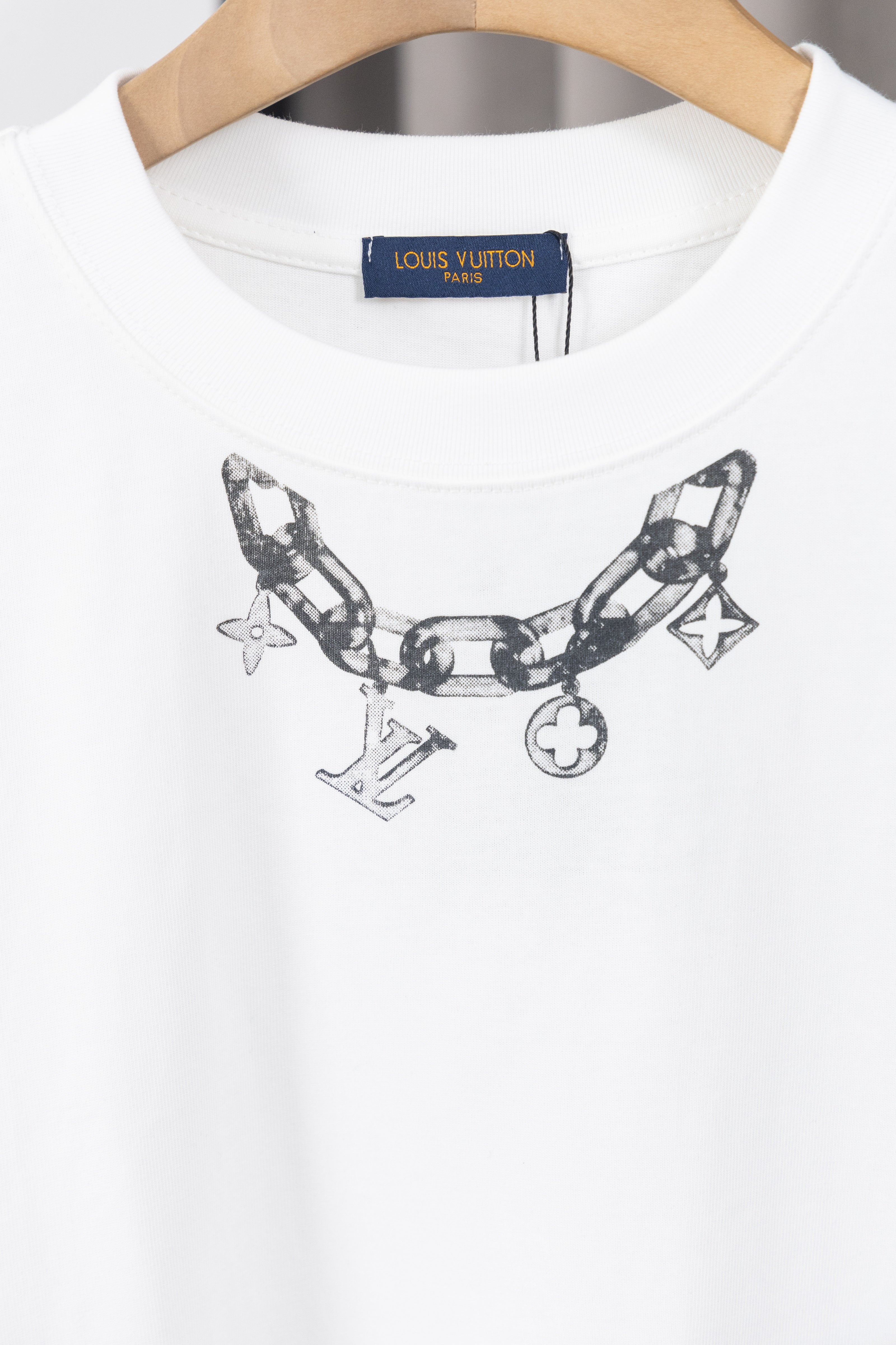 36PE137U Popular T-shirts
