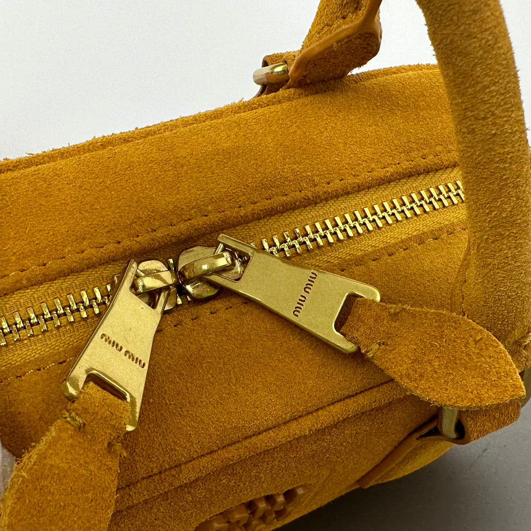 B1P46A149 Popular leather bags(22x10.5x7.5cm)