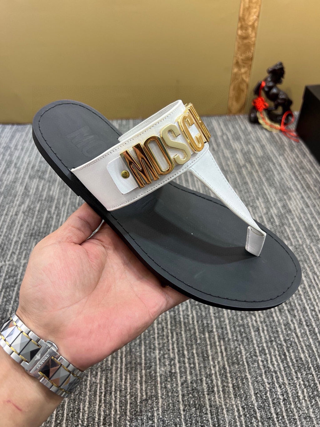 54A118Z Popular slippers