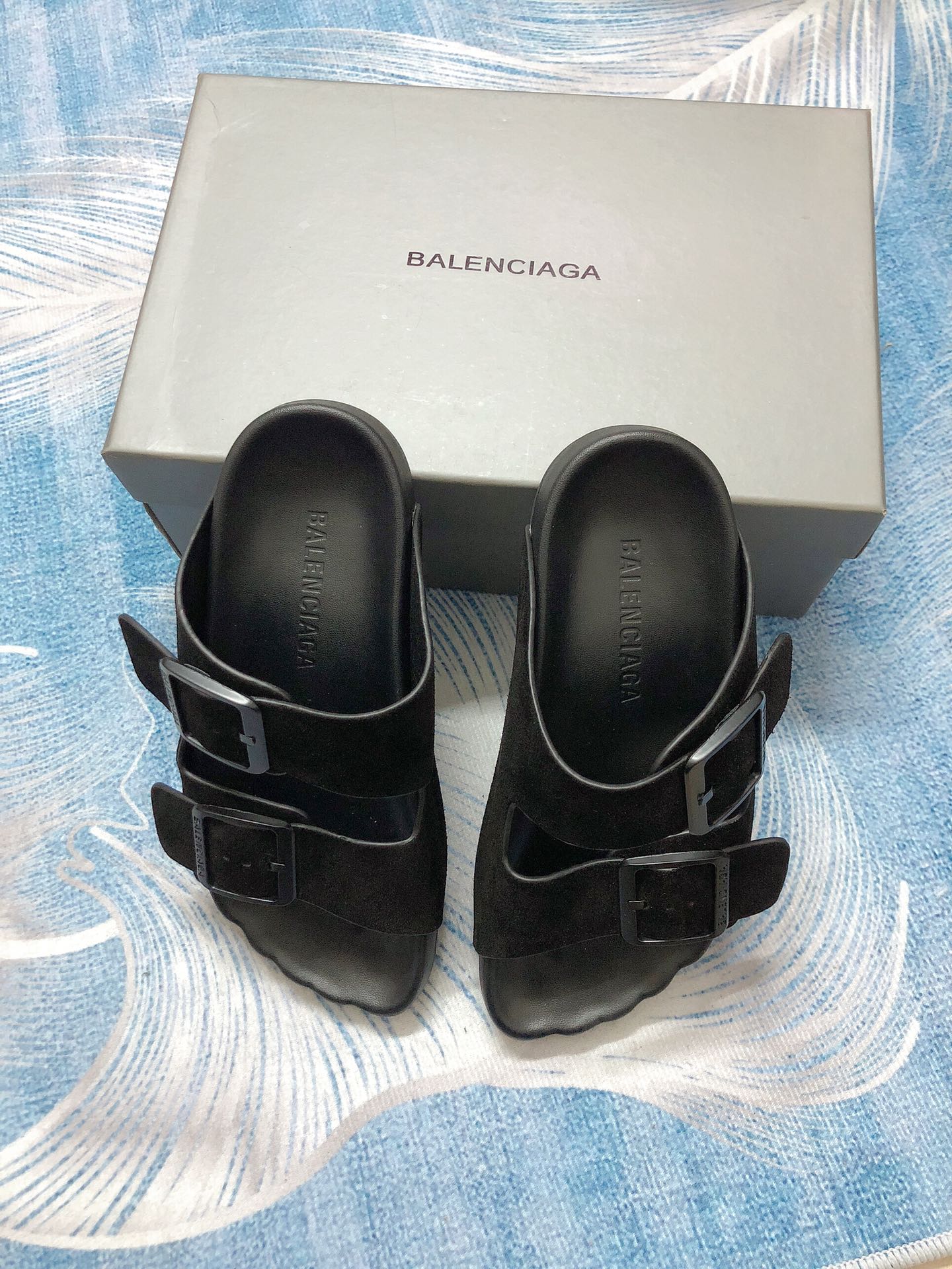 14J192Z Popular Slippers