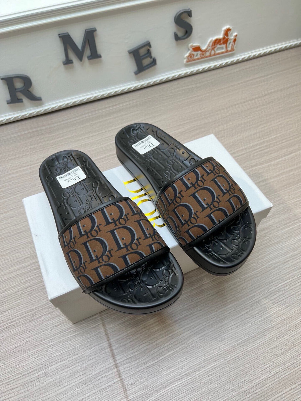 5LD214Z Popular Slippers