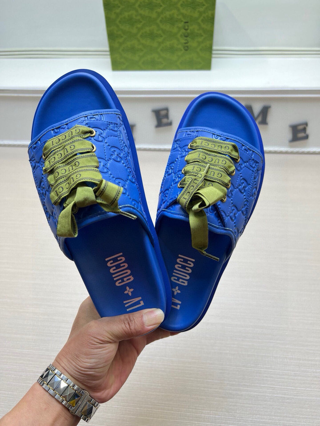 5WB242Z Popular Slippers