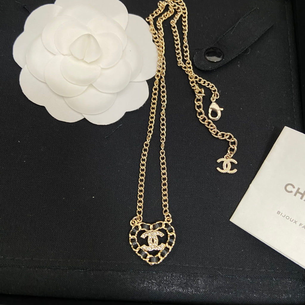55QC213X Popular Necklace