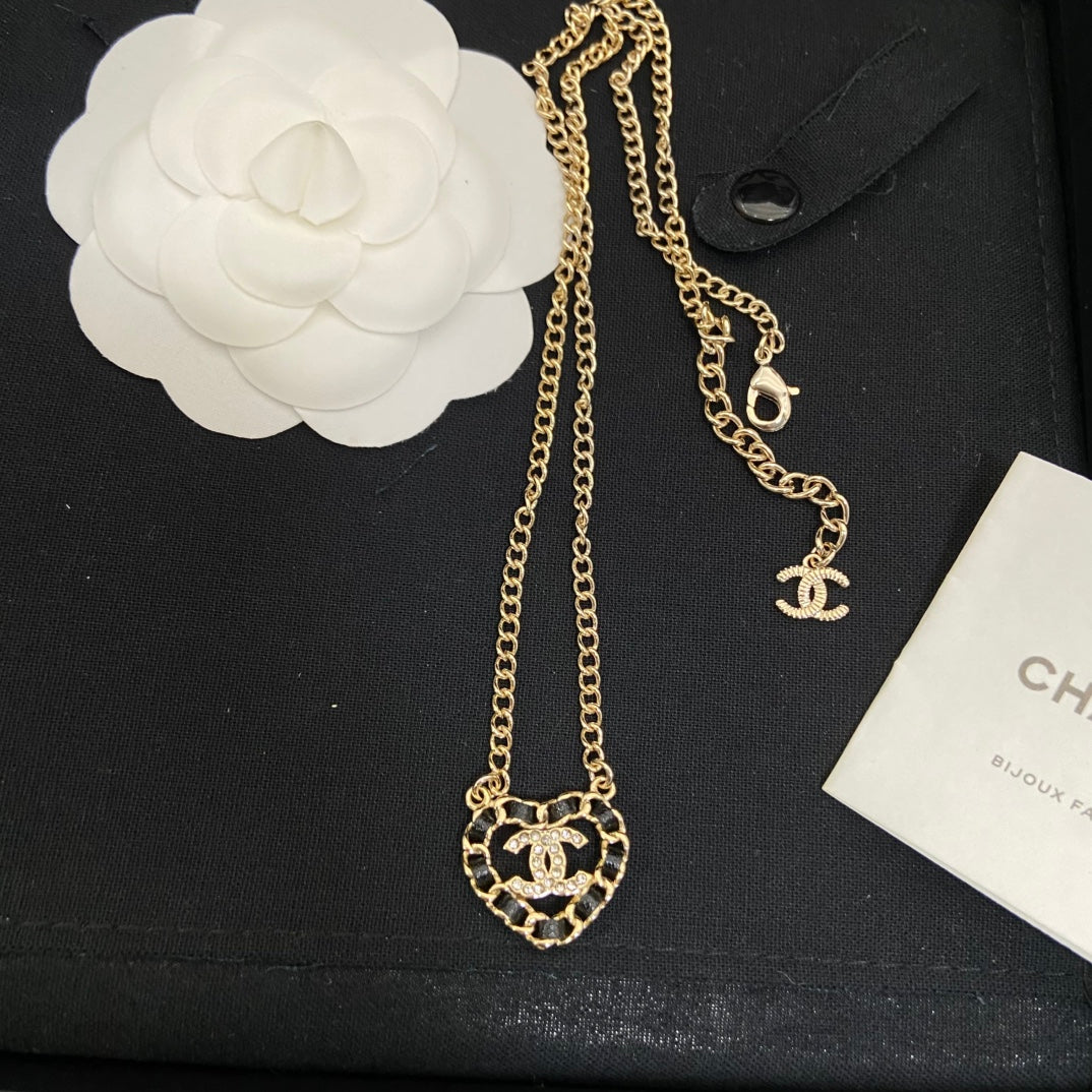 55QC213X Popular Necklace