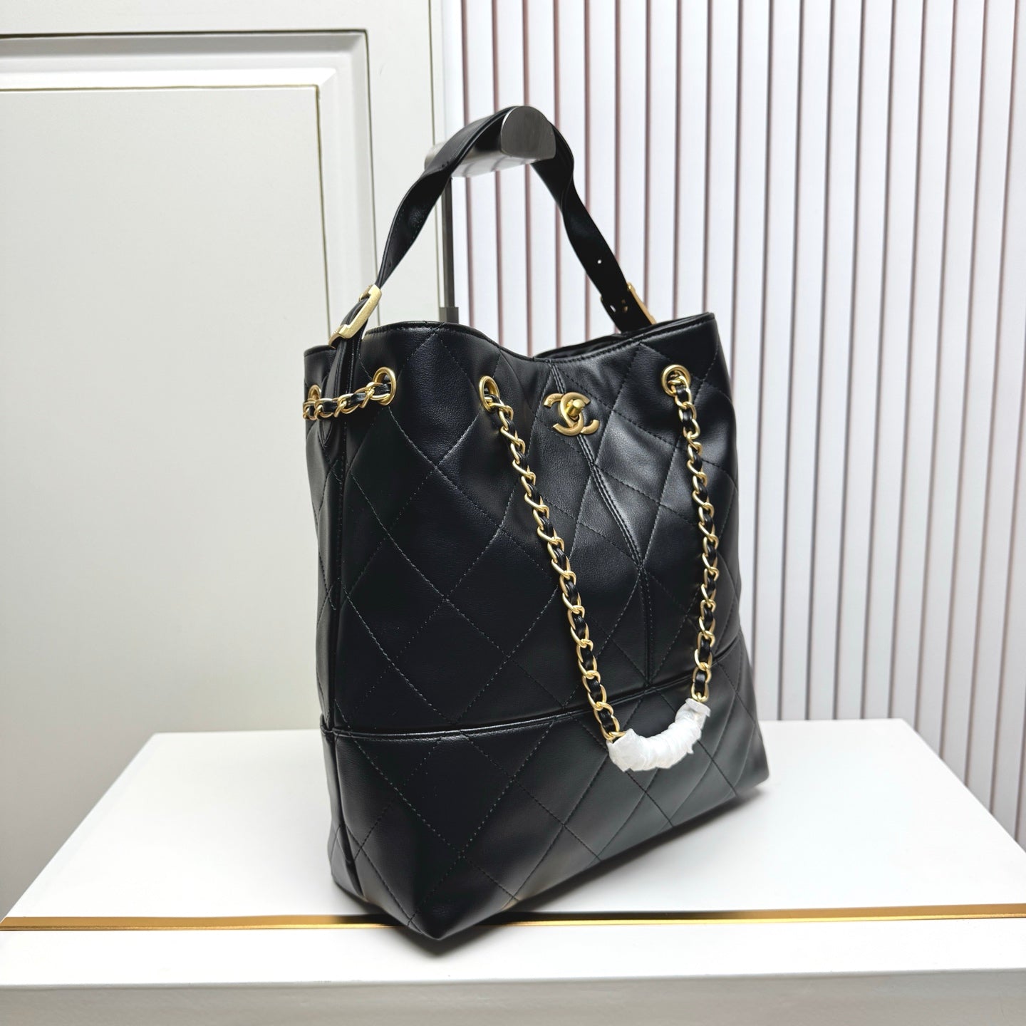 146PC20B Popular leather bag