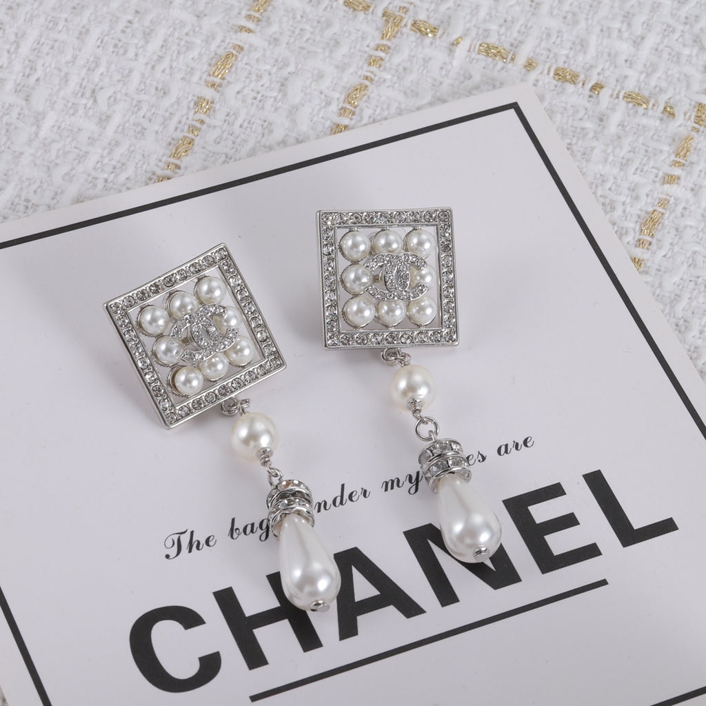 14C376E Popular Earrings
