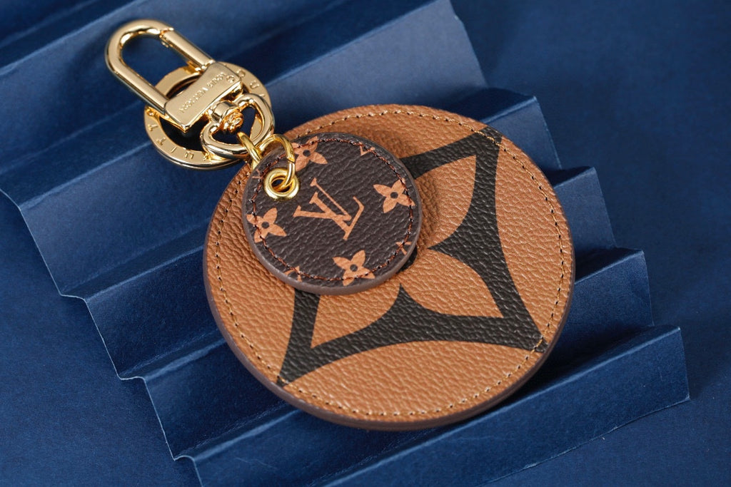 35QE7A Popular bag 's charms accessories