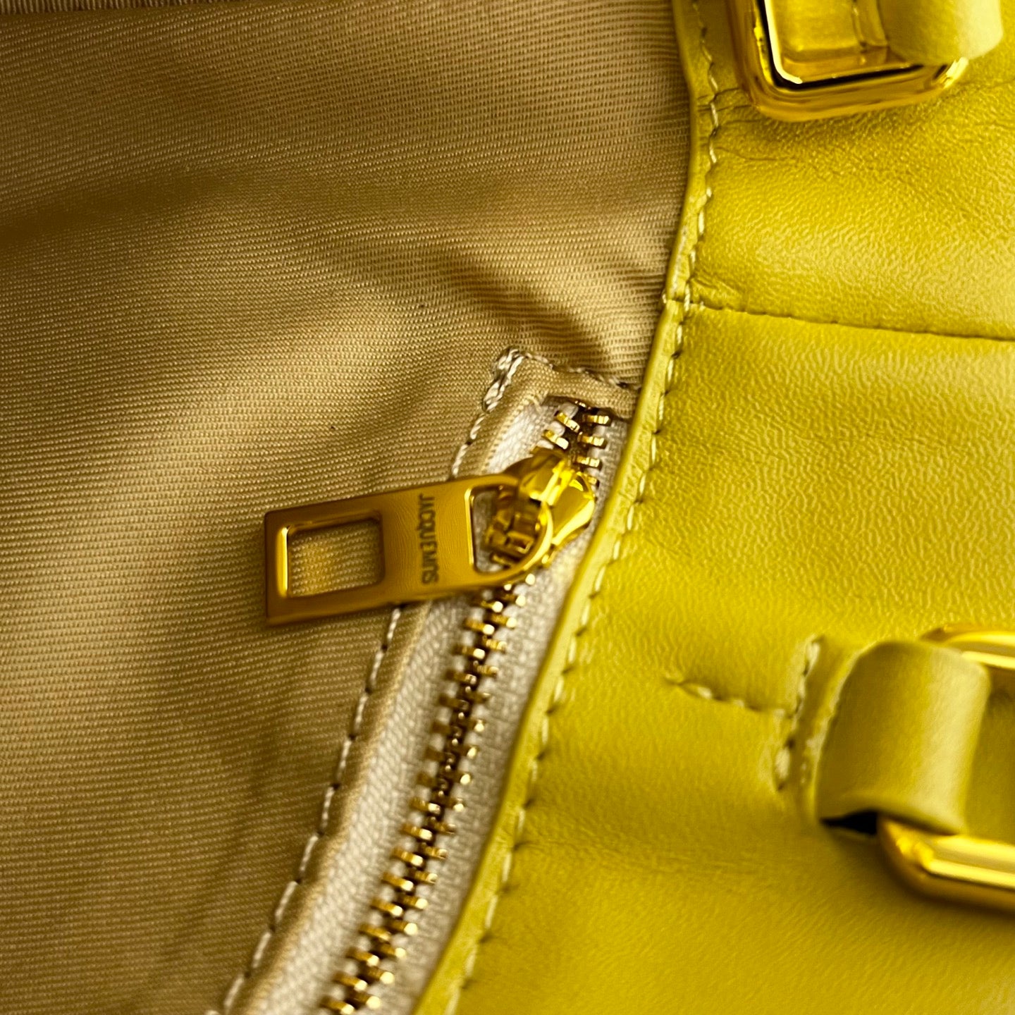 B1P46A139 Popular leather bags