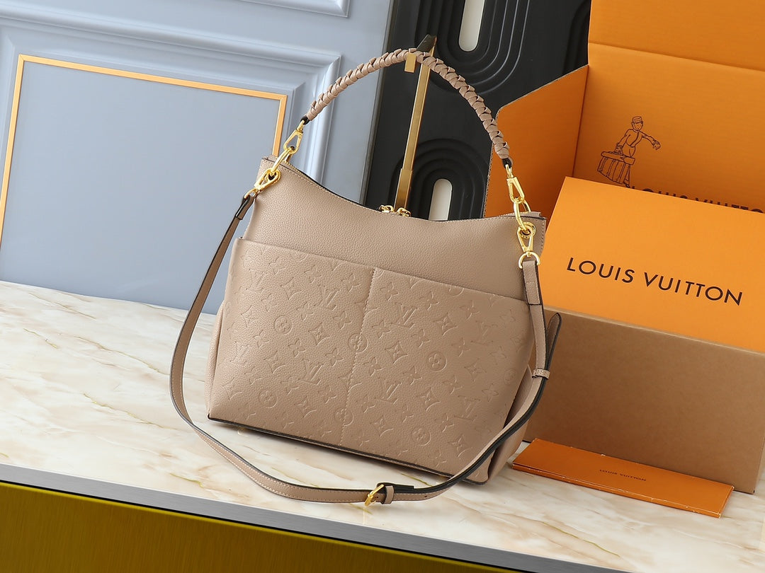 1WE115B Popular leather bag