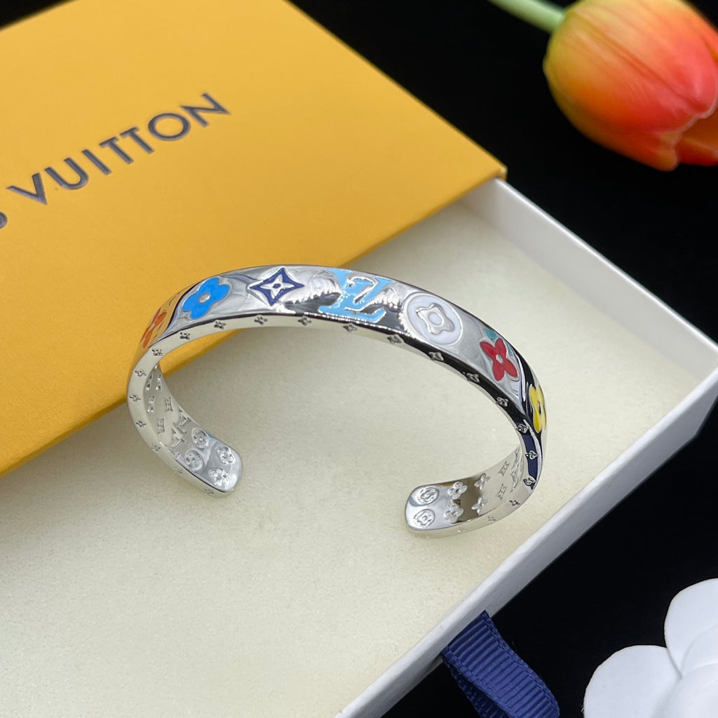 14E1054K  Popular Bracelets