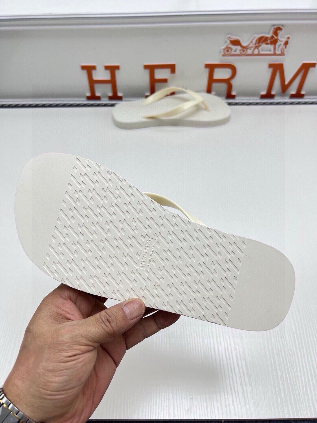 535ZH296Z Popular Slippers