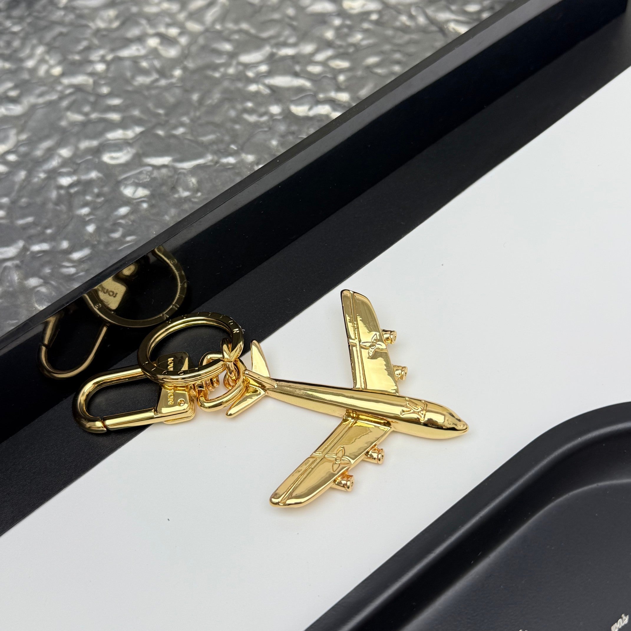 35ZE41A Popular bag 's charms accessories