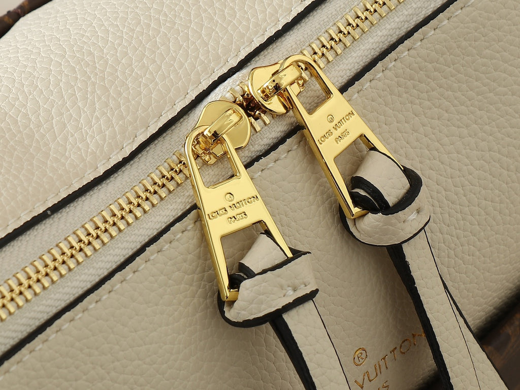 1WE115B Popular leather bag