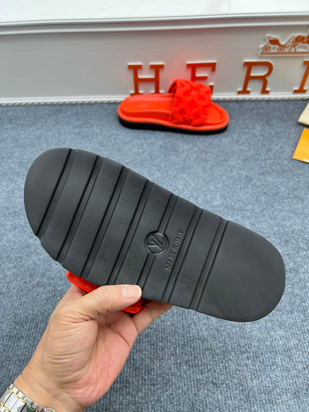 5YE115Z Popular Slippers