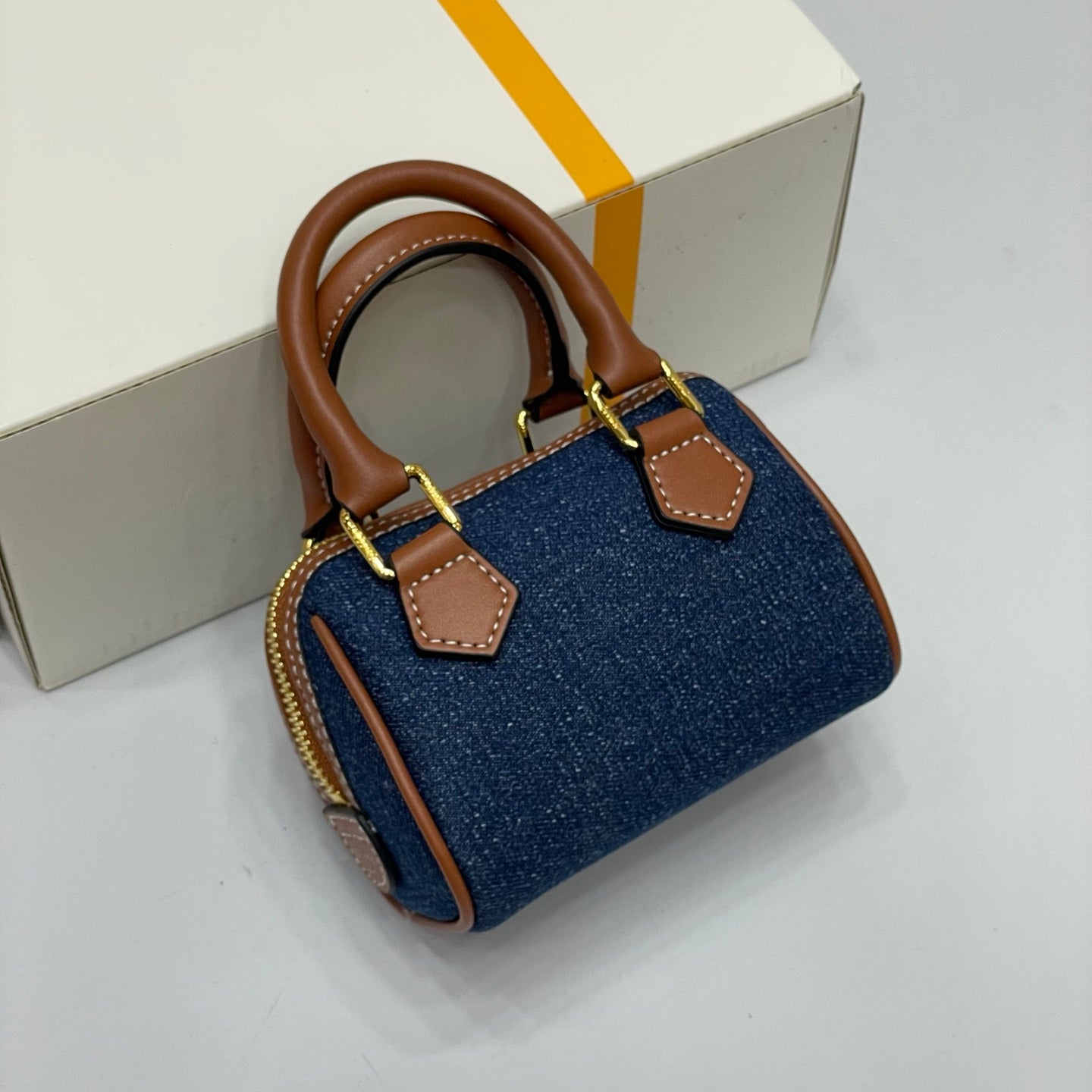 155NN27B Popular    leather bag